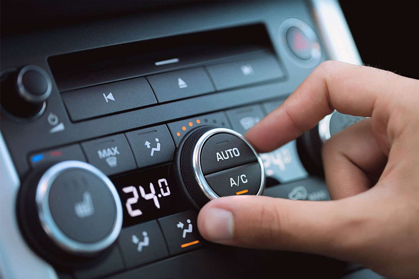 Auto AC repair service